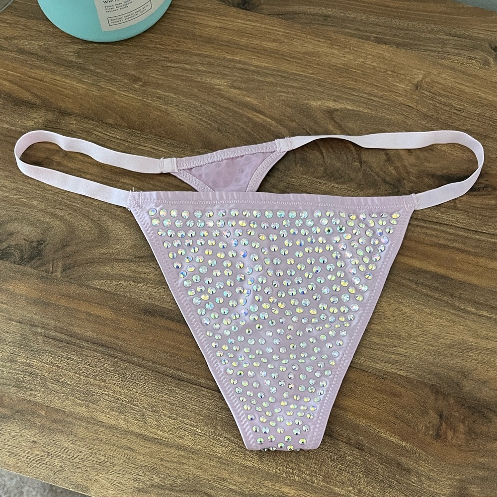 Victoria’s Secret very sexy rhinestone V string